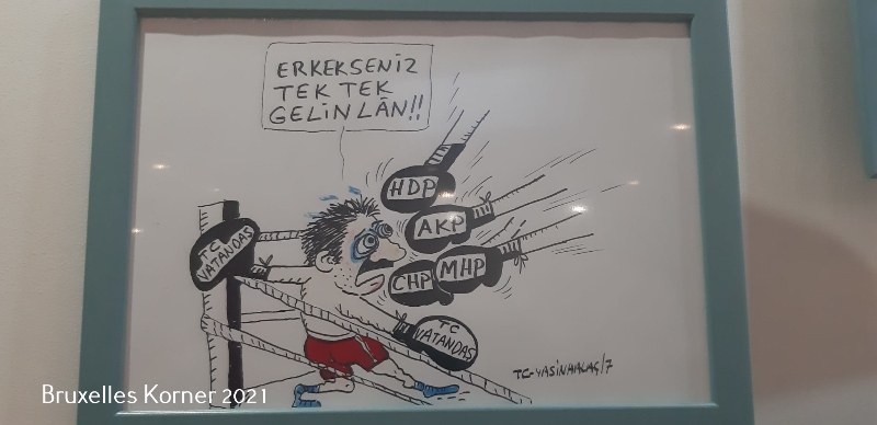 Yusuf Cınal'ın Yeni kitabi ve Yasin Halaç'ın yeni karikatürleri sergilendi.