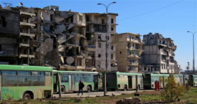 Halep'te Saldırıya Uğrayan Konvoy Yeniden Harekete Geçti