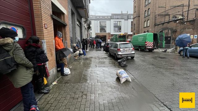 Belçika'da sığınmacılara barınak temini krizi sürüyor