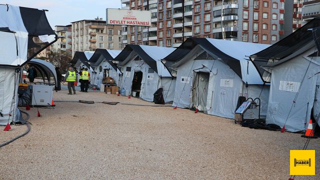 Belçika'nın Kırıkhan'da kurduğu sahra hastanesinde sağlık hizmeti sürüyor