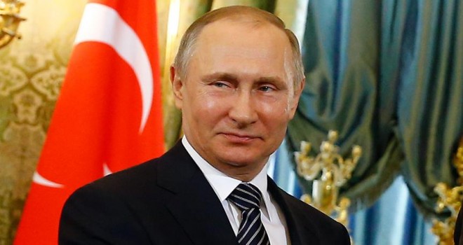 Rusya Devlet Başkanı Putin: Türklere çalışma vizesi yasağı kalkacak