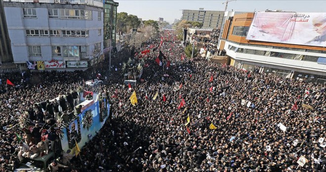 Süleymani'nin cenazesindeki izdihamda 56 kişi öldü