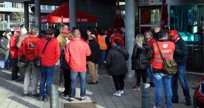 Belçika'da binlerce çalışan greve gitti