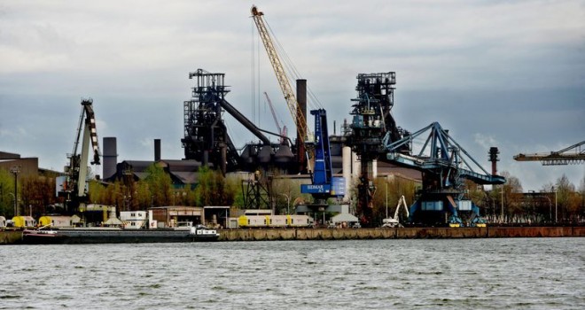 Gent ArcelorMittal'da meydana gelen şiddetli patlamada 1 kişi öldü, 2 kişi ağır yaralandı