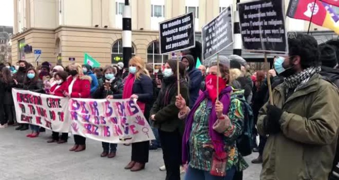 Belçika'da kadına şiddet protesto edildi