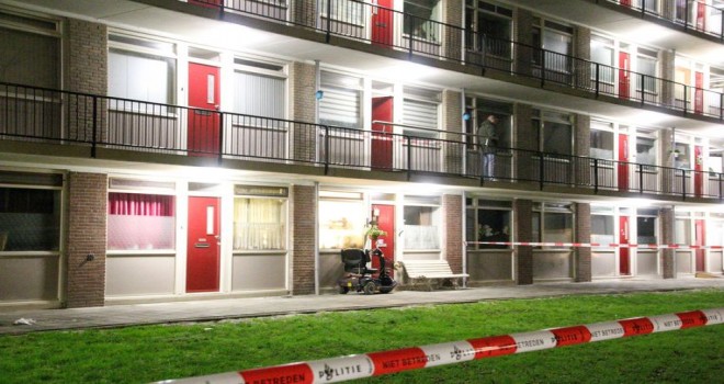 Hollanda'da 1 yașında bir çocuk apartmanın birinci katından aşağıya atıldı: Babası tutuklandı