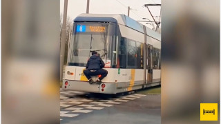 Tramsurfing, Belçika'daki Flaman parlamentosunda tepkiler getirdi